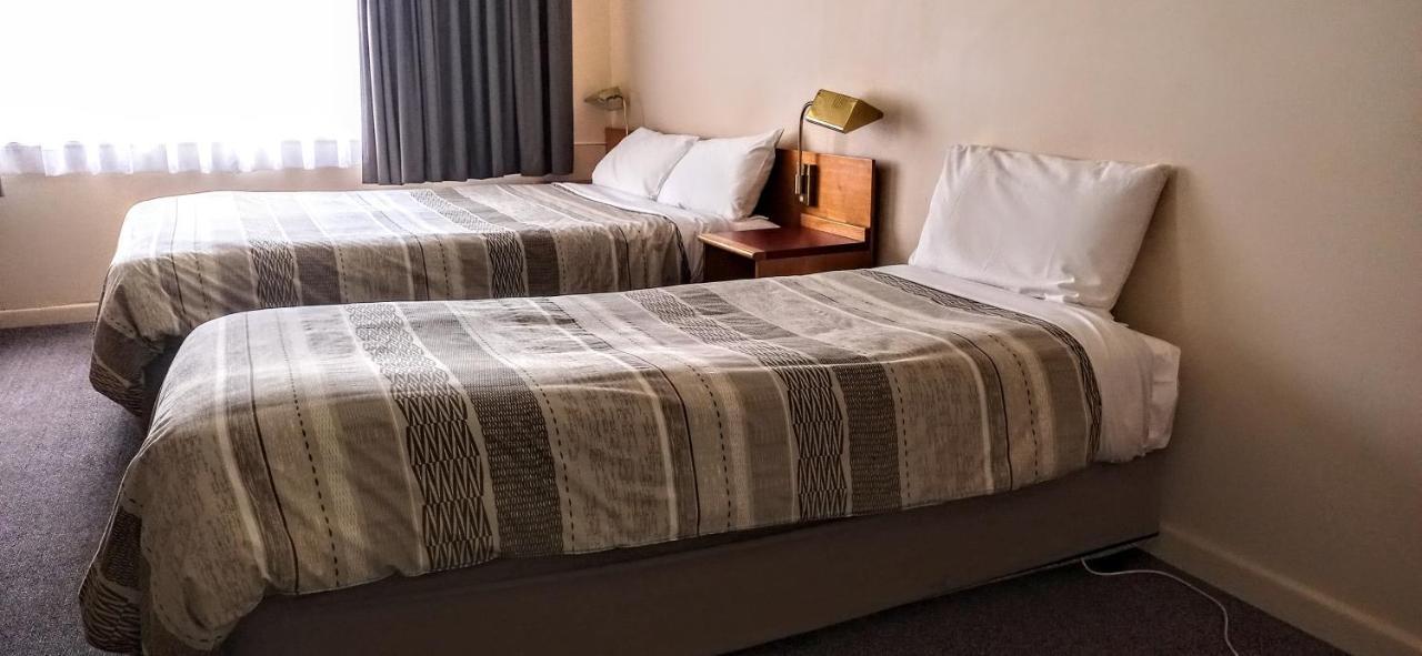 Redhill Cooma Motor Inn מראה חיצוני תמונה